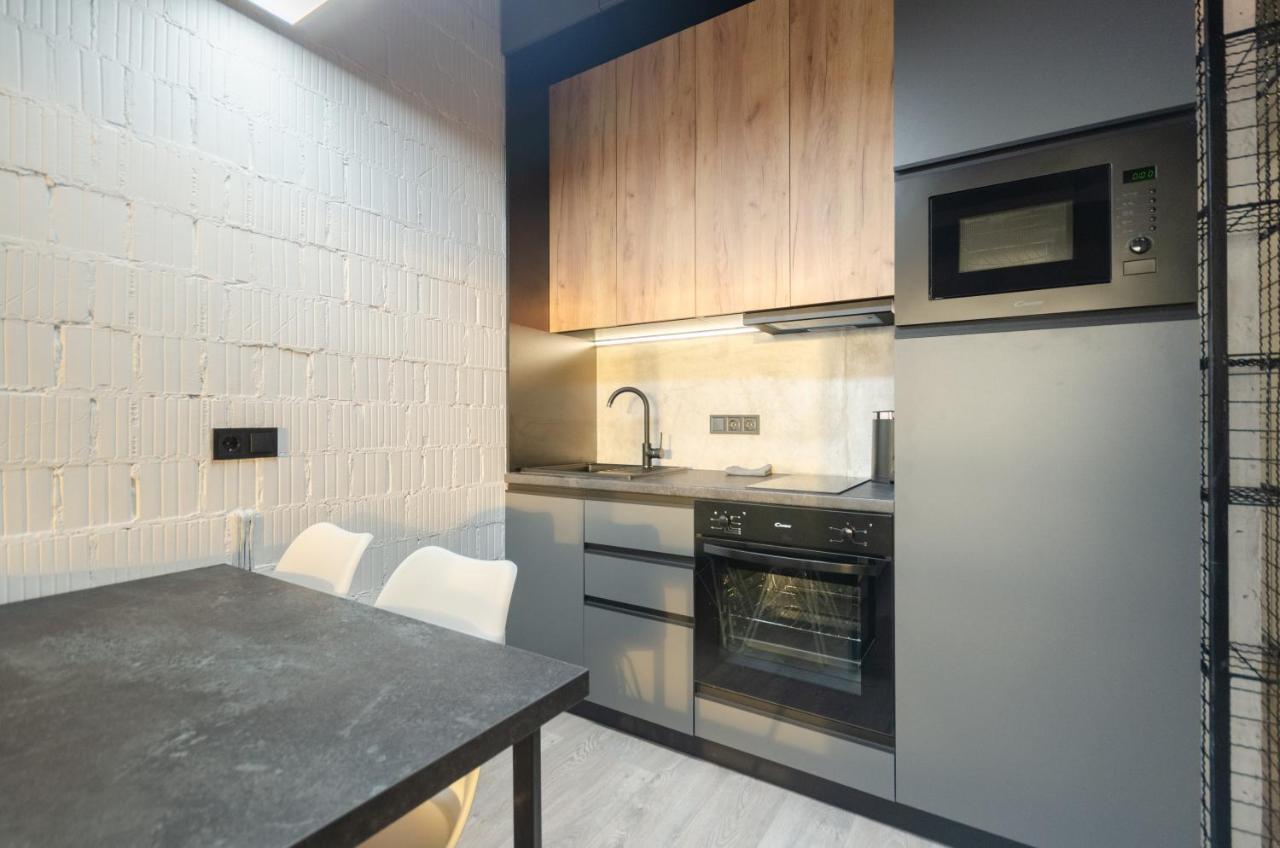 Petrovdom Apartments 12-131B In Rc "Yaroslaviv Grad", Bulvarno-Kudriavska 17B Kiev Ngoại thất bức ảnh