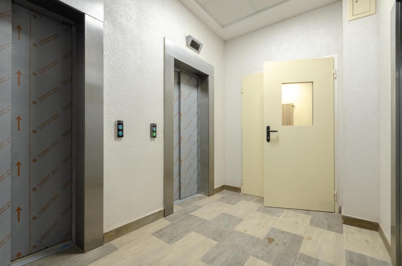 Petrovdom Apartments 12-131B In Rc "Yaroslaviv Grad", Bulvarno-Kudriavska 17B Kiev Ngoại thất bức ảnh